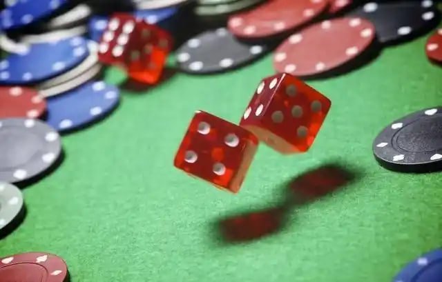 Responsible gaming and adult use message on apk 40 Get Money Guide page